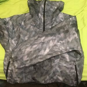Holographic wind breaker